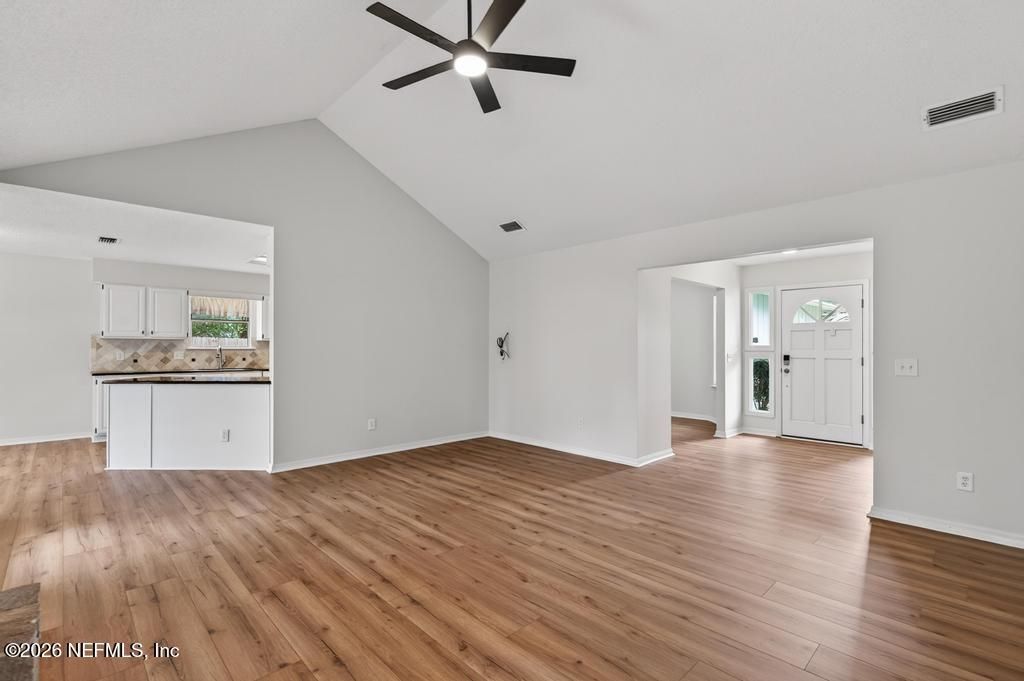 8831 Bandera Circle S, Jacksonville, FL 32244 Photo
