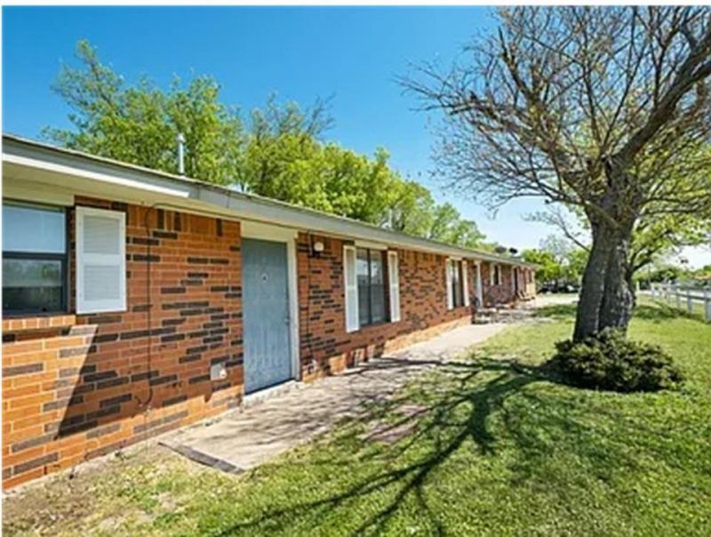 1616 SW B Ave, Lawton, OK 73501 Main Photo