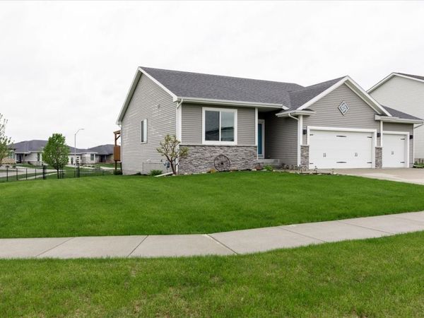 300 NW 1st Street, Waukee, IA 50263