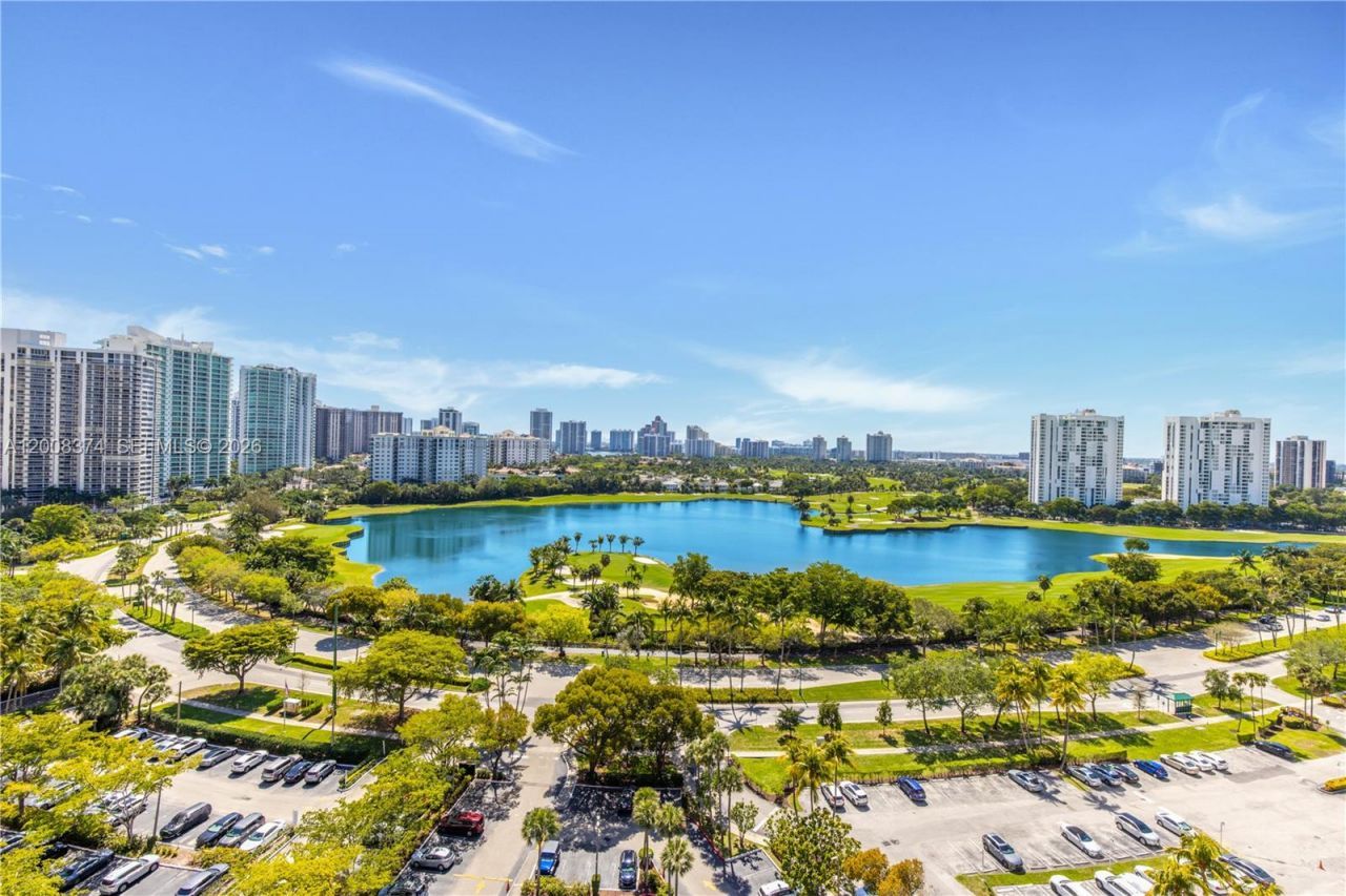 3701 N Country Club Dr, Unit 1805, Aventura, FL 33180 Photo