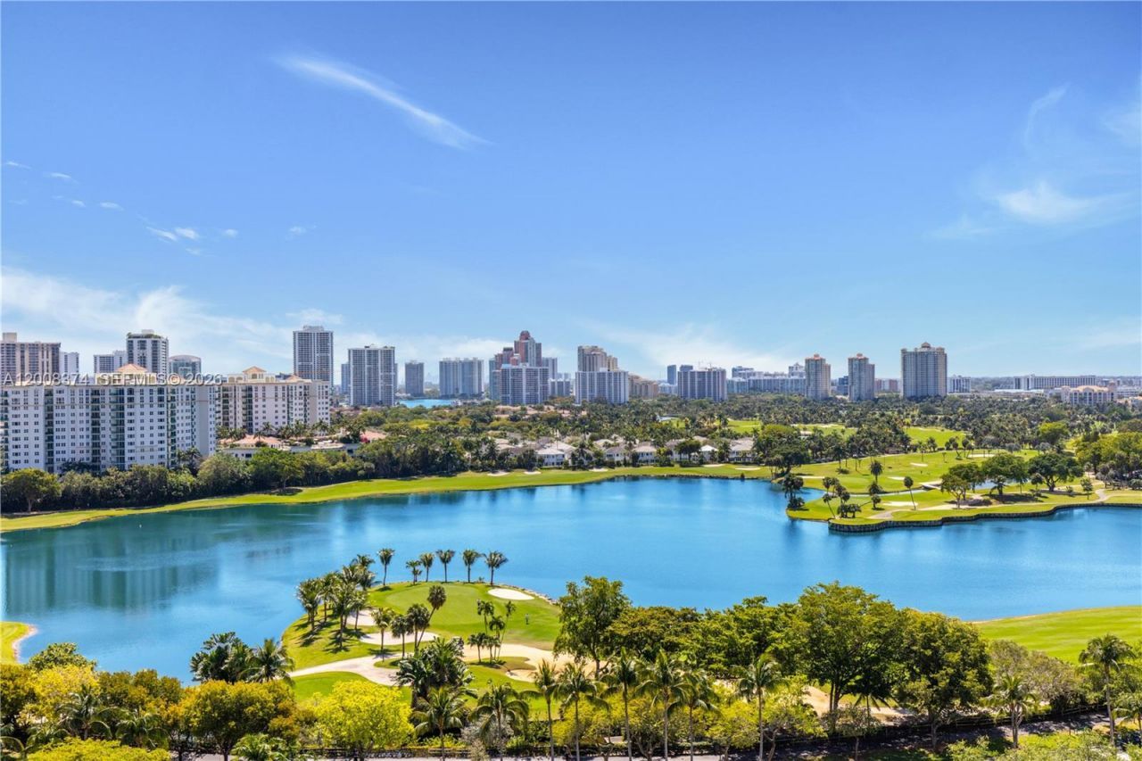 3701 N Country Club Dr, Unit 1805, Aventura, FL 33180 Photo