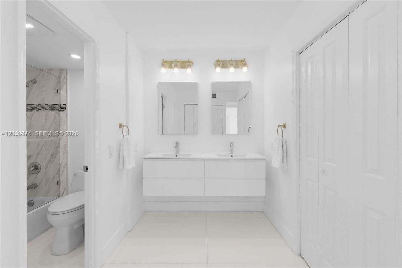 3701 N Country Club Dr, Unit 1805, Aventura, FL 33180 Photo