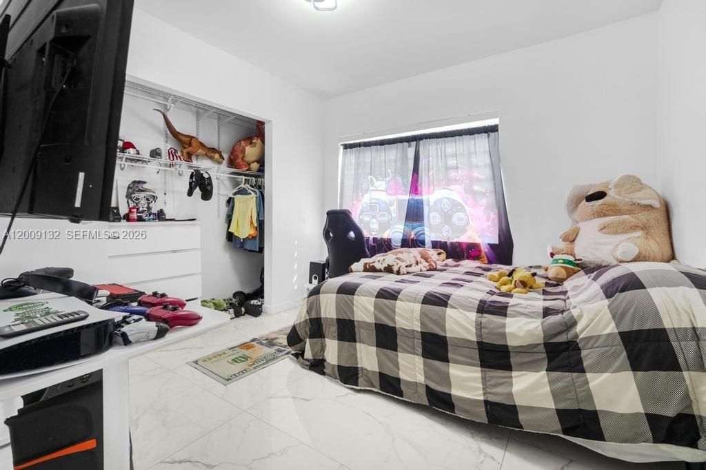 6941 Sheridan St , Hollywood, FL 33024 Photo