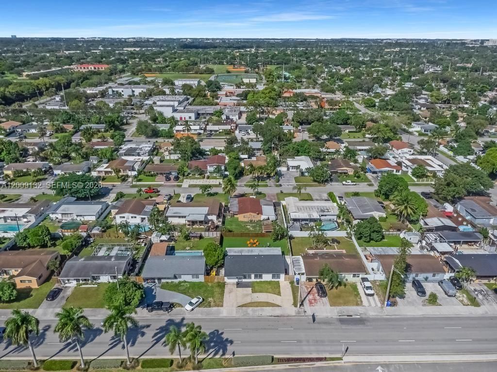 6941 Sheridan St , Hollywood, FL 33024 Photo