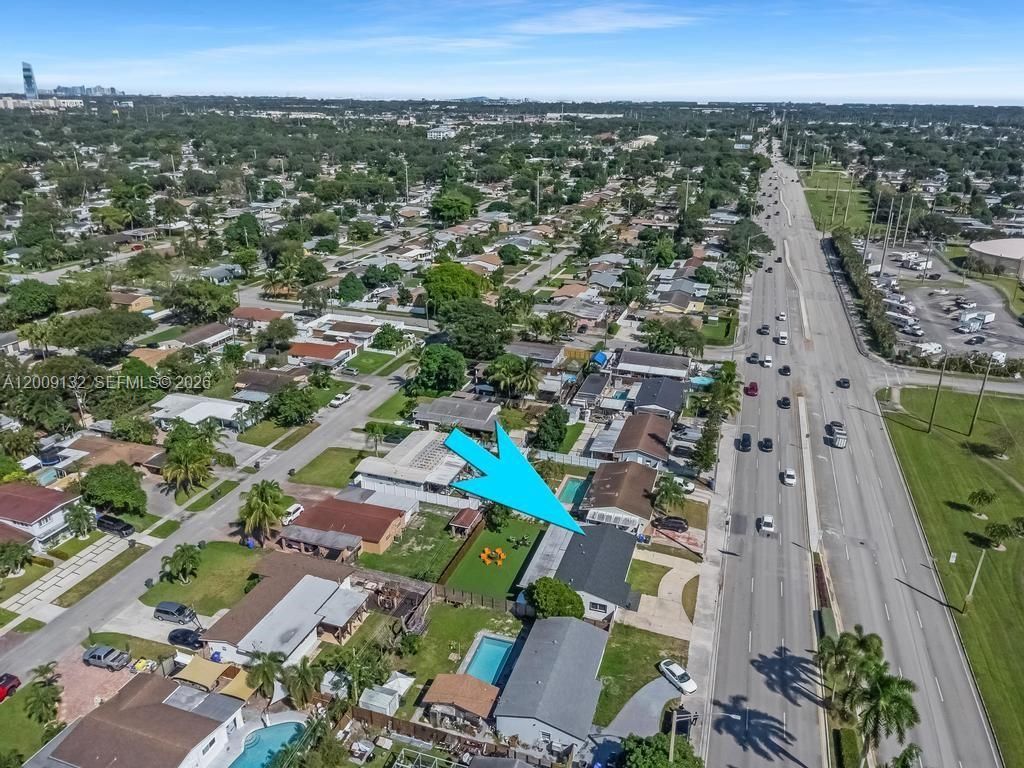 6941 Sheridan St , Hollywood, FL 33024 Photo