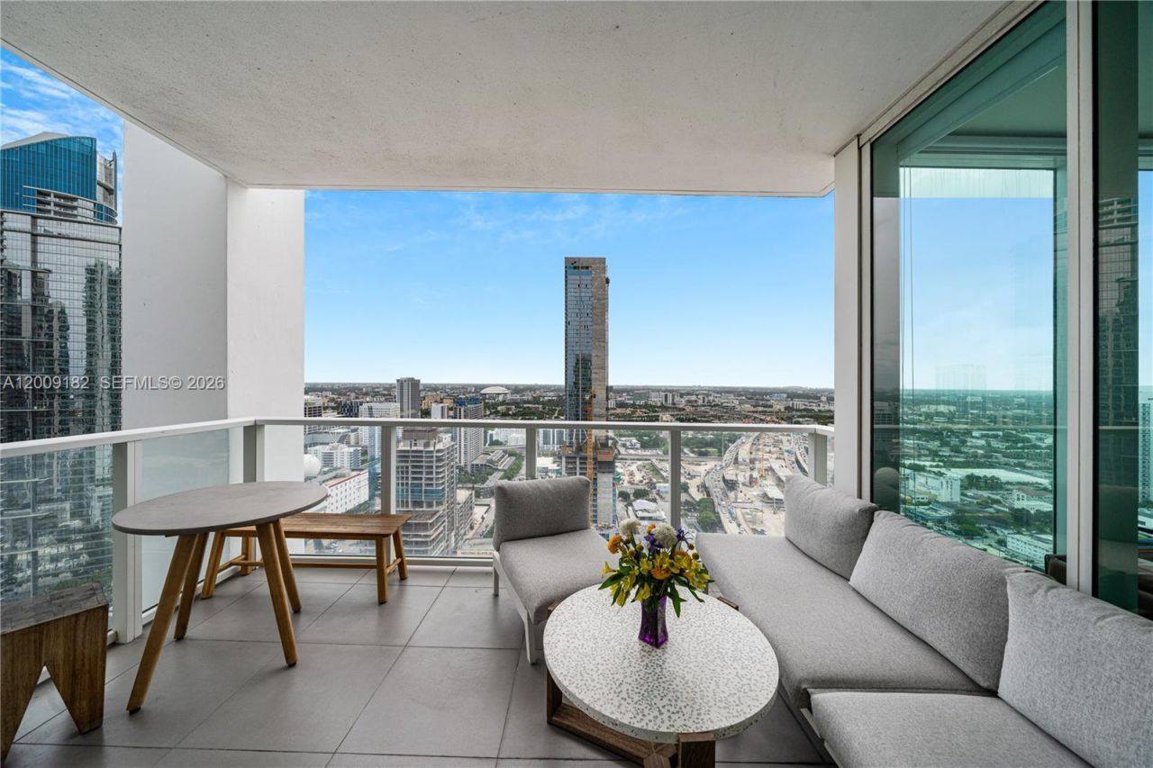 1040 Biscayne Blvd , Unit 3607, Miami, FL 33132 Photo