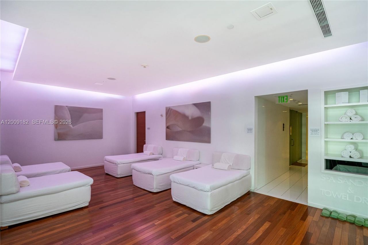 1040 Biscayne Blvd , Unit 3607, Miami, FL 33132 Photo