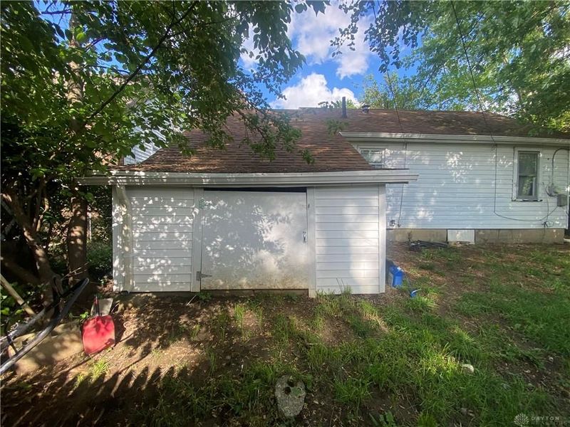 6967 Sennett, Harrison Township, OH 45414 Photo 5