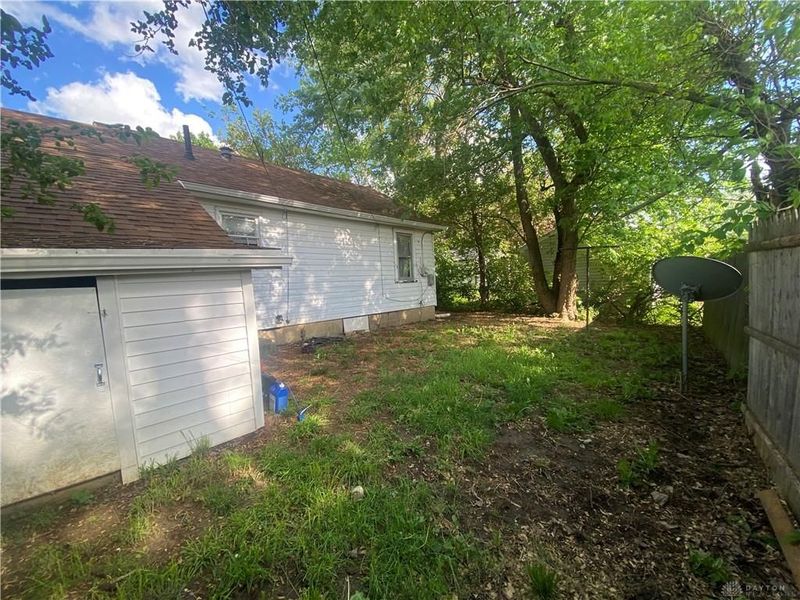 6967 Sennett, Harrison Township, OH 45414 Photo 8