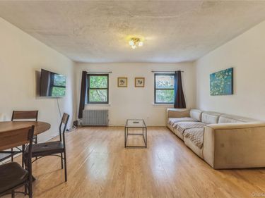 144-14 77 Road , Unit 3A, Kew Garden Hills, NY 11367