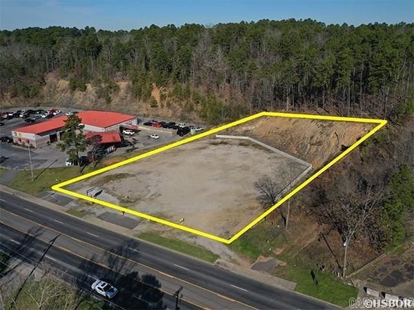 1118 Airport Road , Hot Springs, AR 71913