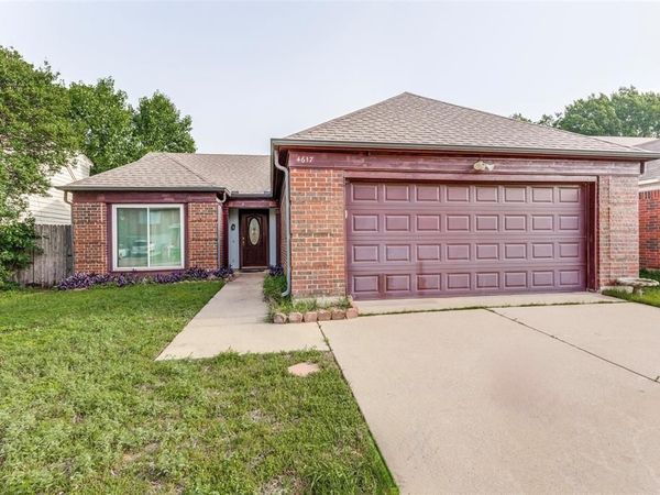 4617 Feathercrest Drive , Fort Worth, TX 76137
