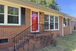 14 Hamden Circle photo 4
