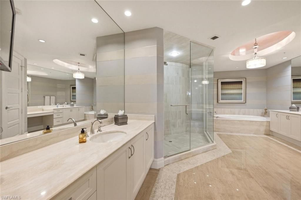 4501 Gulf Shore Blvd N, Unit 404, Naples, FL 34103 Photo