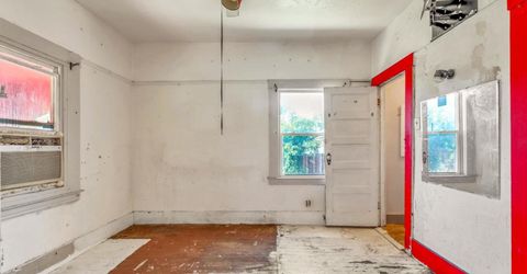 4809 Parker Ave, Sacramento, CA 95820 Photo