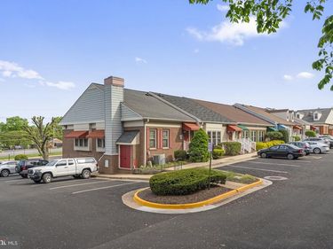 8403 RICHMOND HIGHWAY , ALEXANDRIA, VA 22309