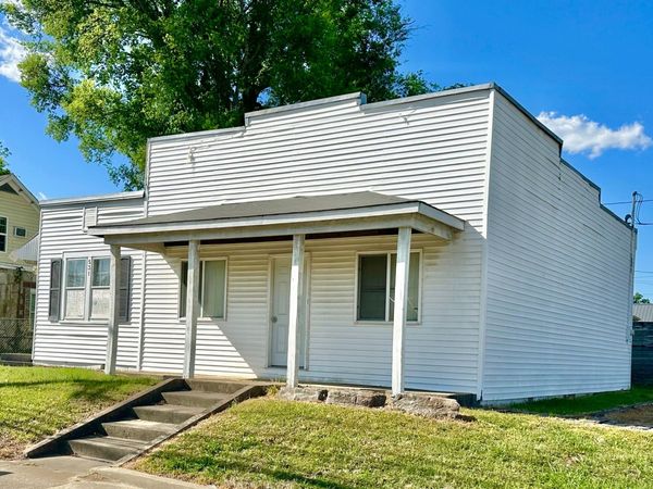 531 E Depot St , Shelbyville, TN 37160