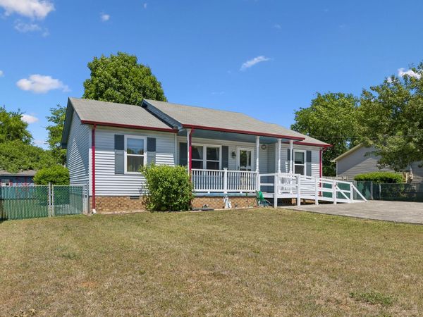 332 Liberty Ln, La Vergne, TN 37086