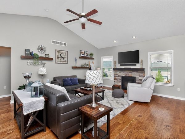 365 NE Fox Run Trail, Waukee, IA 50263