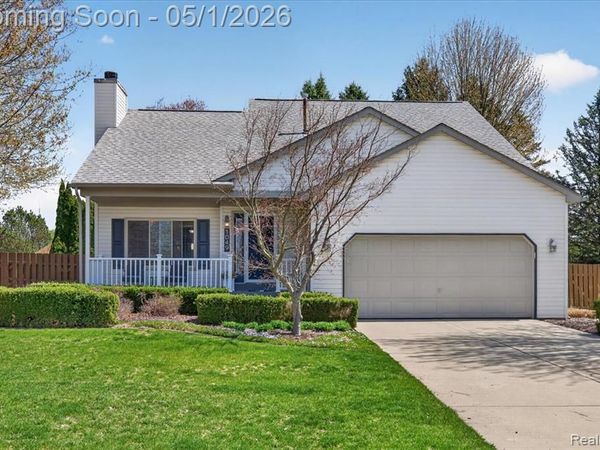 1049 Yale Drive, Oxford Twp, MI 48371