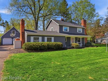 7441 Honeysuckle Road, West Bloomfield Twp, MI 48324