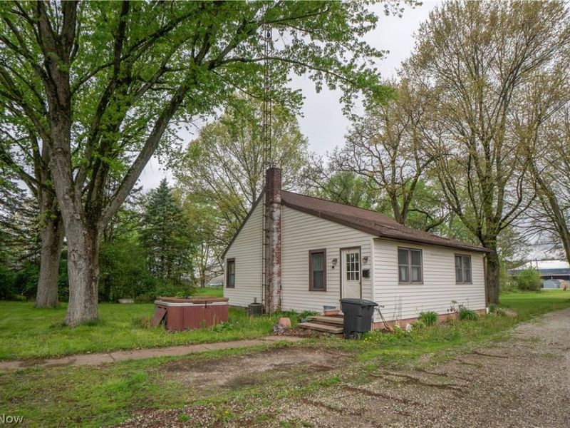 8178 Navarre Road SW, Massillon, OH 44646 Photo 31