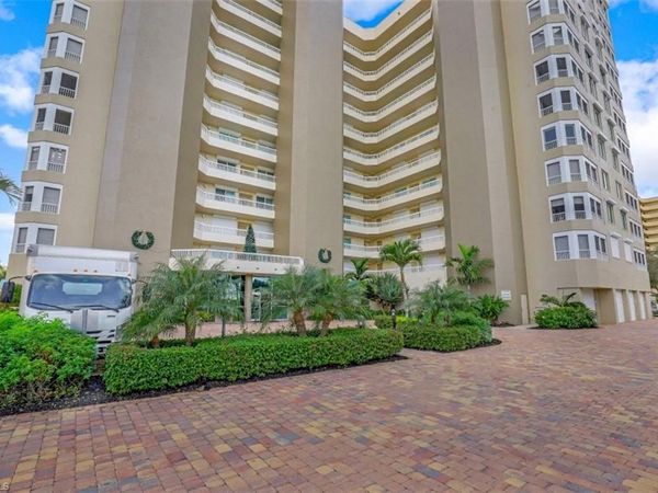 21 Bluebill AVE , Unit B401, NAPLES, FL 34108