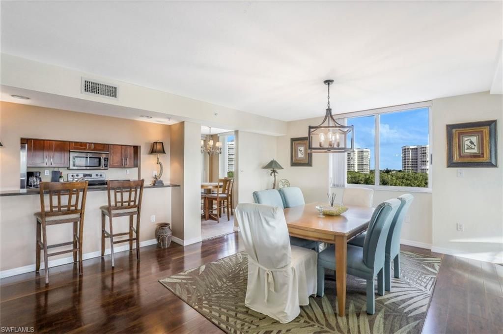 21 Bluebill Ave , Unit B401, Naples, FL 34108 Photo