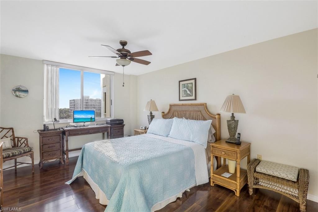 21 Bluebill Ave , Unit B401, Naples, FL 34108 Photo