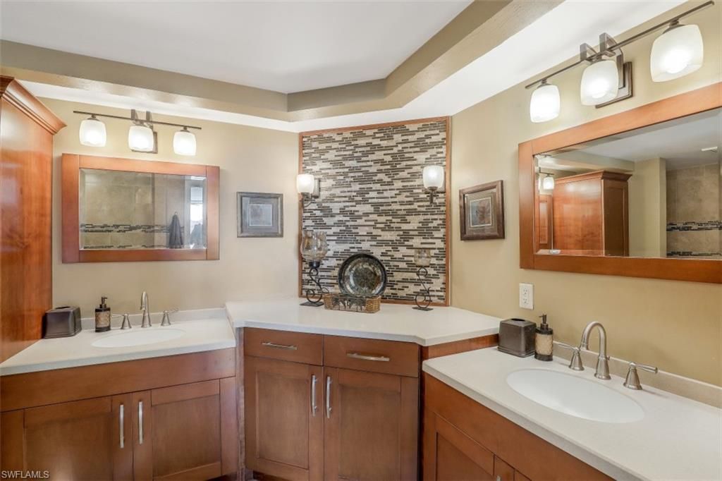 21 Bluebill Ave , Unit B401, Naples, FL 34108 Photo