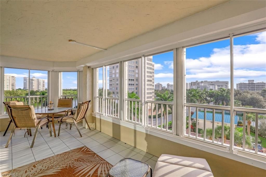 21 Bluebill Ave , Unit B401, Naples, FL 34108 Photo