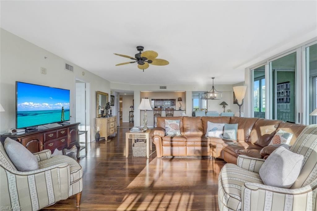 21 Bluebill Ave , Unit B401, Naples, FL 34108 Photo