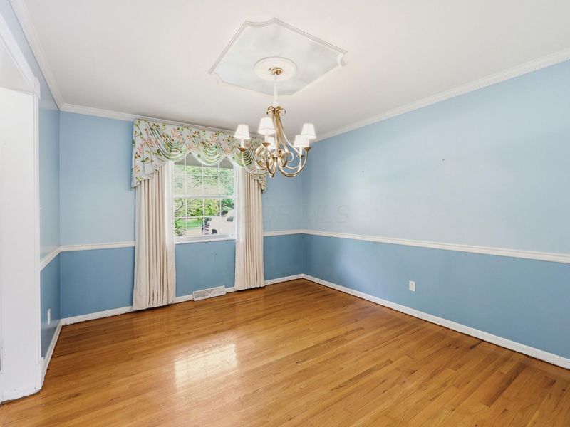 2245 Lane Road, Columbus, OH 43220 Photo 10
