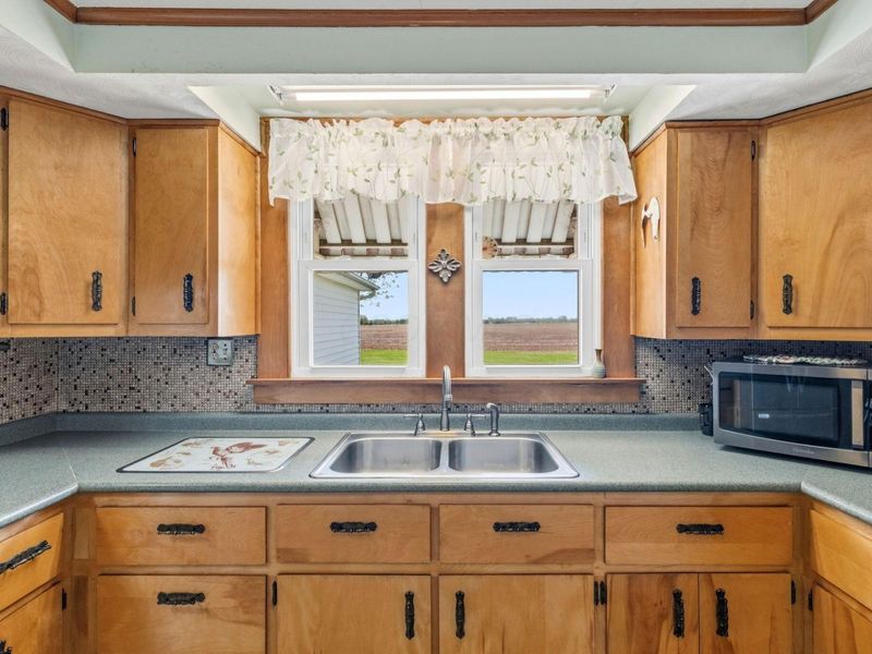 12501 Walker Road, Ashville, OH 43103 Photo 14