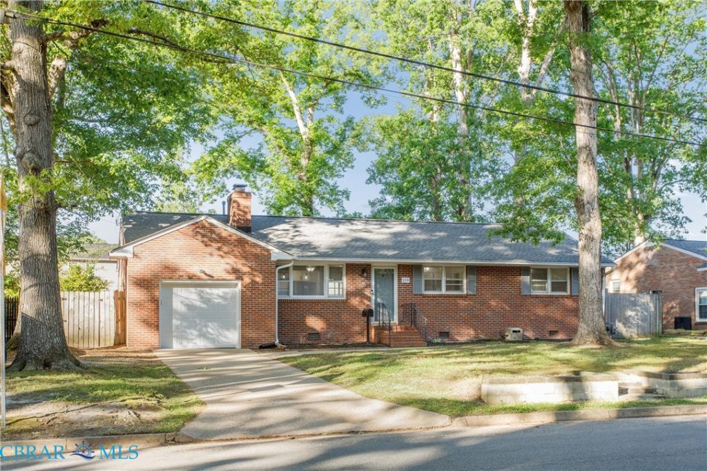 119 Nicewood Drive, Newport News, VA 23602 Main Photo