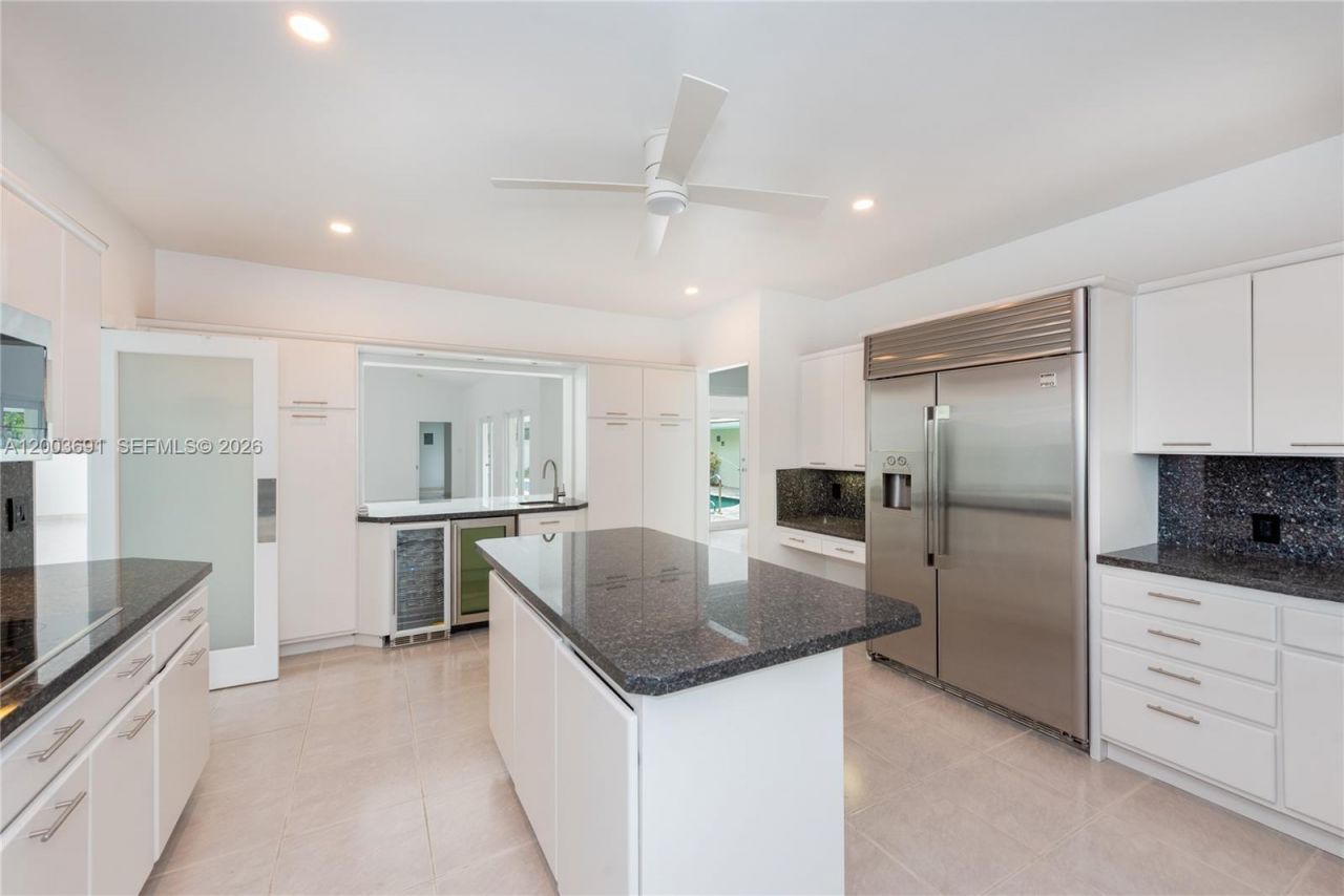 141 Cape Florida Dr, Key Biscayne, FL 33149 Photo