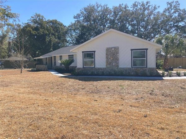 2020 NE 11th Place , Ocala, FL 34470