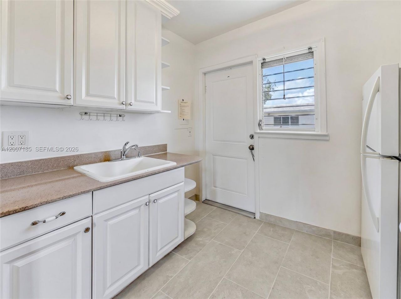 7407 Byron Ave, Unit 3, Miami Beach, FL 33141 Photo
