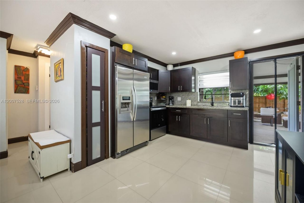6870 Thomas St , Hollywood, FL 33024 Photo