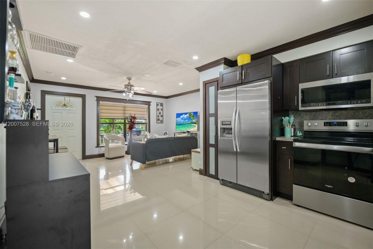6870 Thomas St , Hollywood, FL 33024 Photo