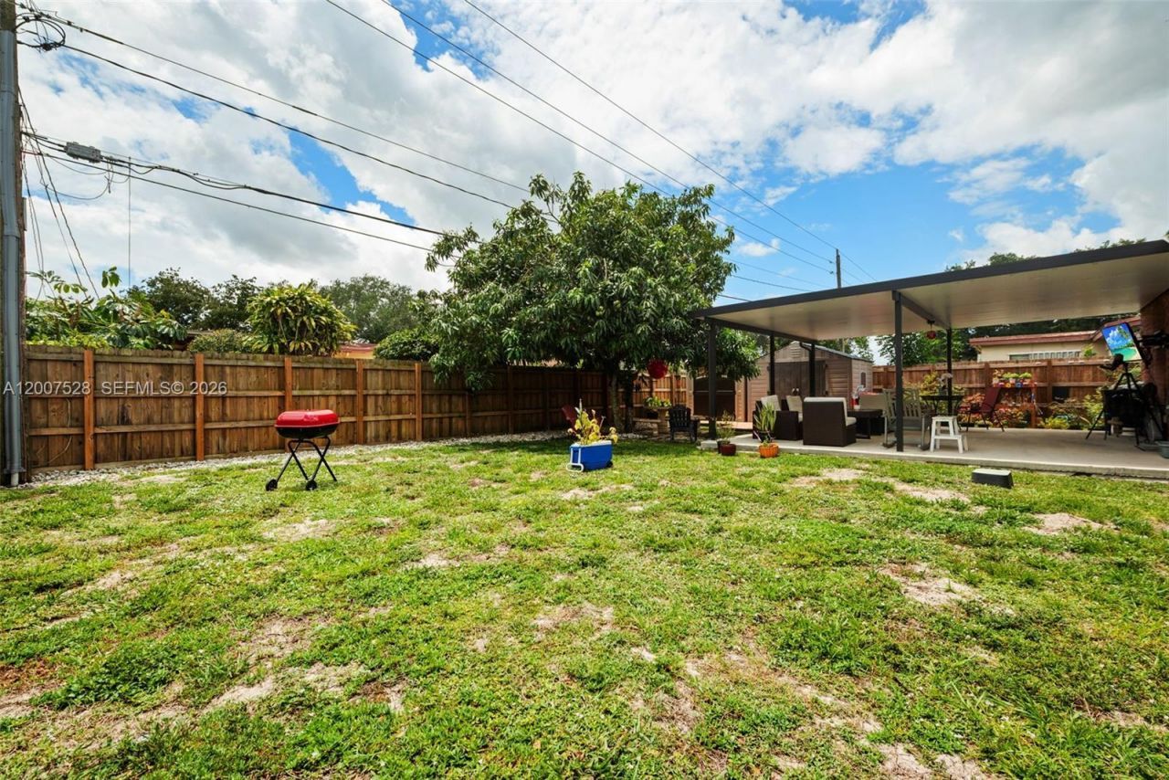 6870 Thomas St , Hollywood, FL 33024 Photo