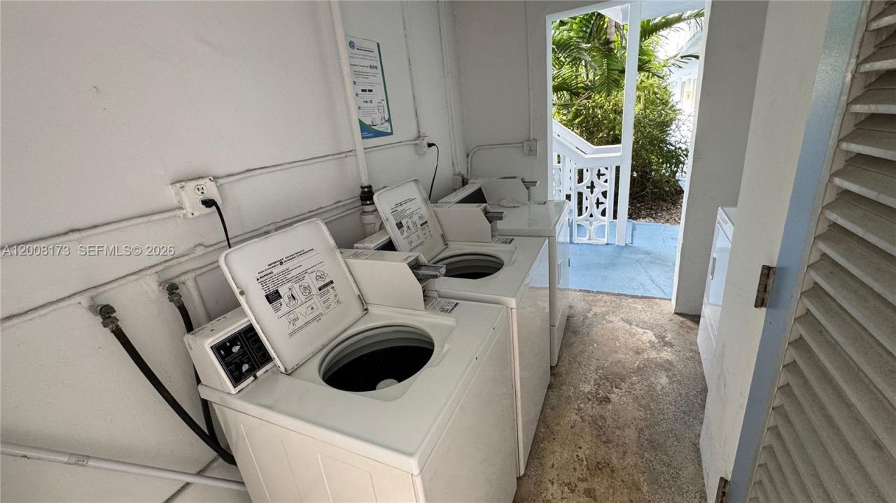 1120 102nd St , Unit 7, Bay Harbor Islands, FL 33154 Photo