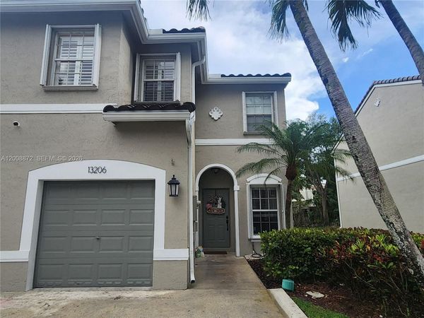 13206 NW 7th Pl , Plantation, FL 33325