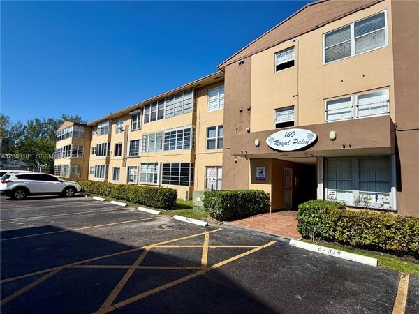 160 Royal Palm Rd , Unit 214, Hialeah Gardens, FL 33016