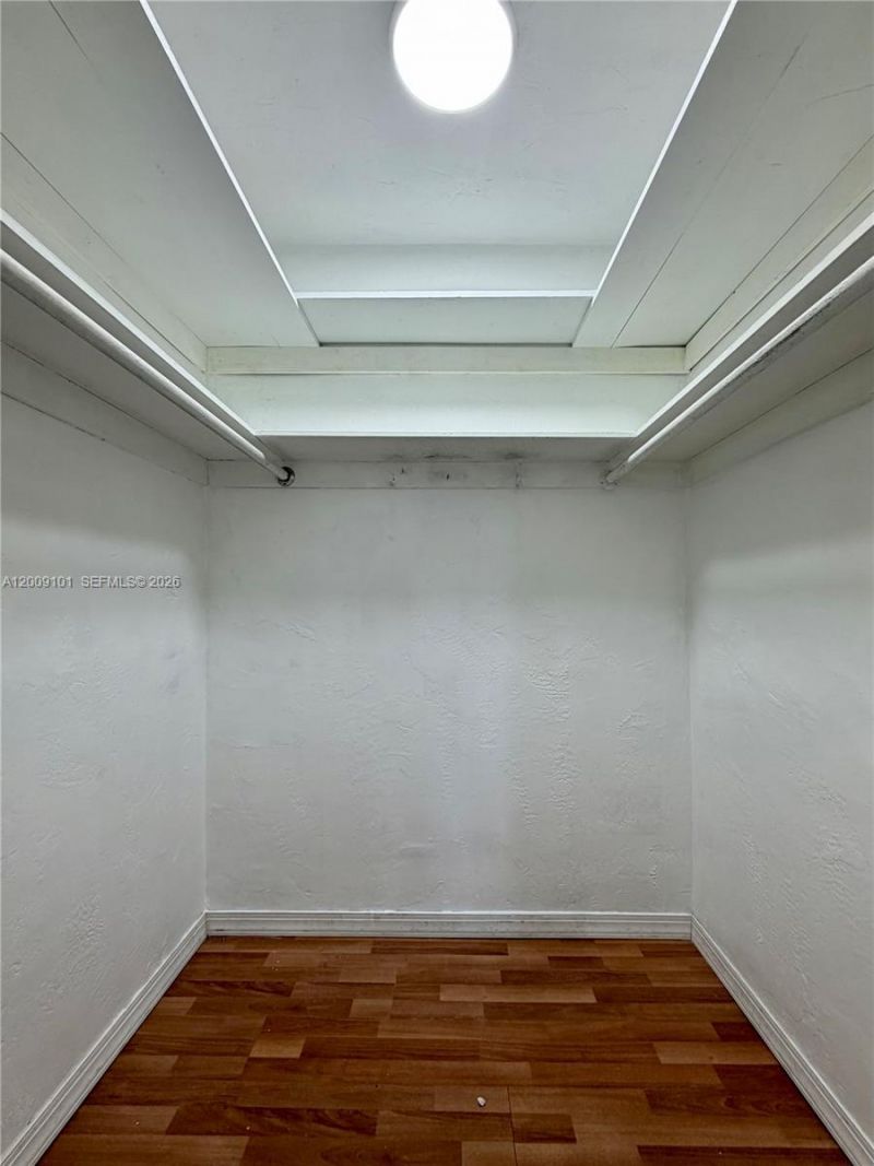 160 Royal Palm Rd, Unit 214, Hialeah Gardens, FL 33016 Photo