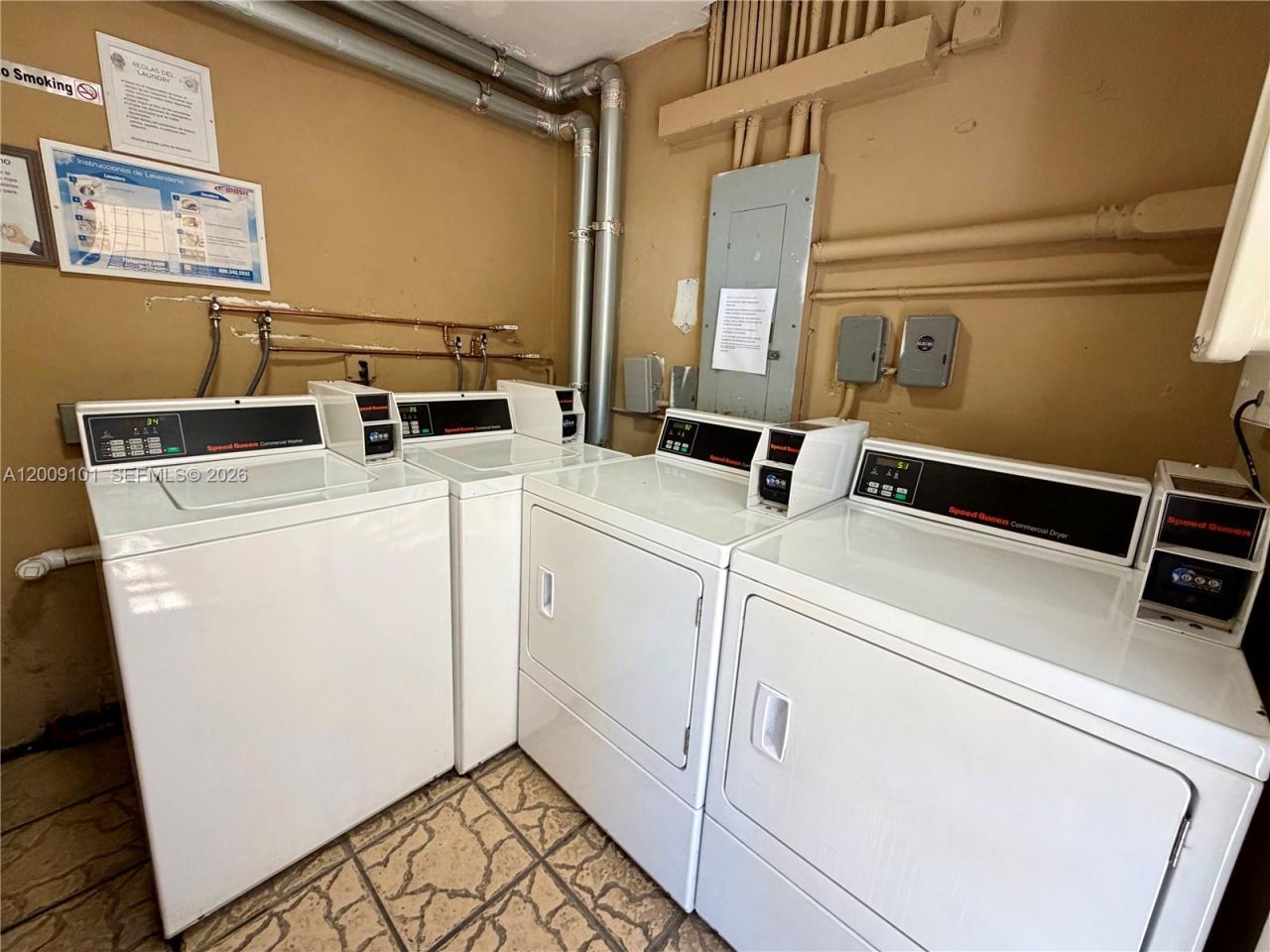 160 Royal Palm Rd, Unit 214, Hialeah Gardens, FL 33016 Photo