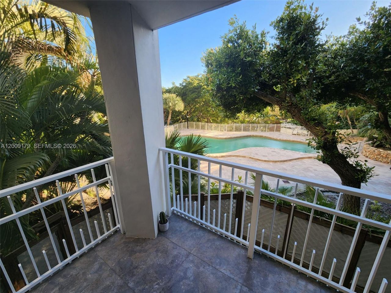 1000 Quayside Ter , Unit 408, Miami, FL 33138 Photo