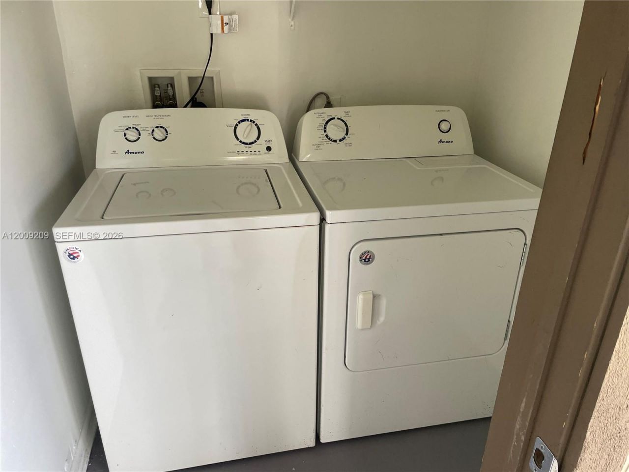 819 NE 199th St , Unit 6-205, Miami, FL 33179 Photo