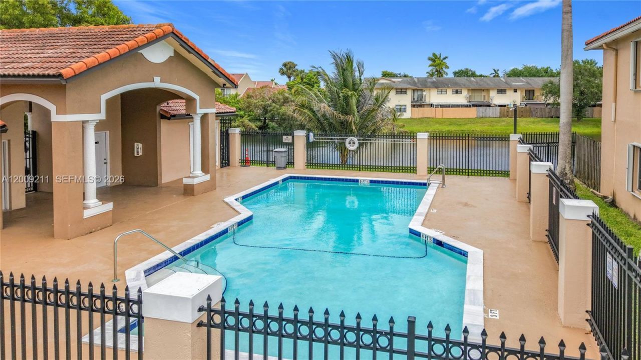 6466 SW 130th Pl , Unit 902, Miami, FL 33183 Photo