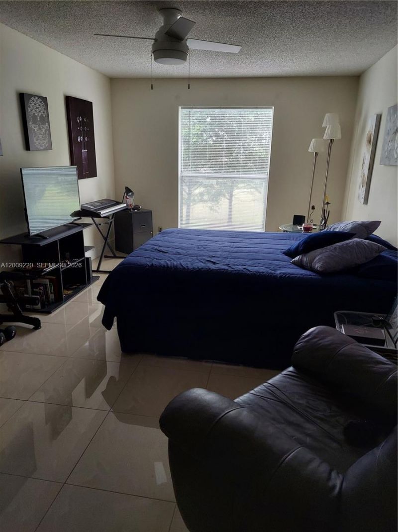 8310 Sands Point Blvd , Unit L305, Tamarac, FL 33321 Photo